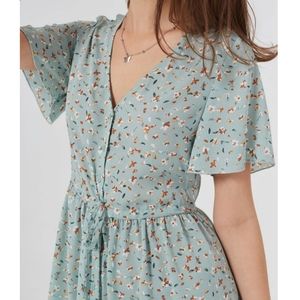 ROMWE V neck Ditsy Floral Dress